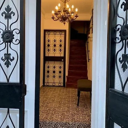 Stanbul House 아파트